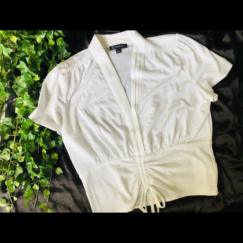 ✨WHITE INC INTERNATIONAL CONCEPTS BLOUSE✨